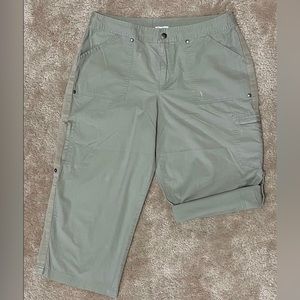 Danskin Now Capris - Converts To Shorts